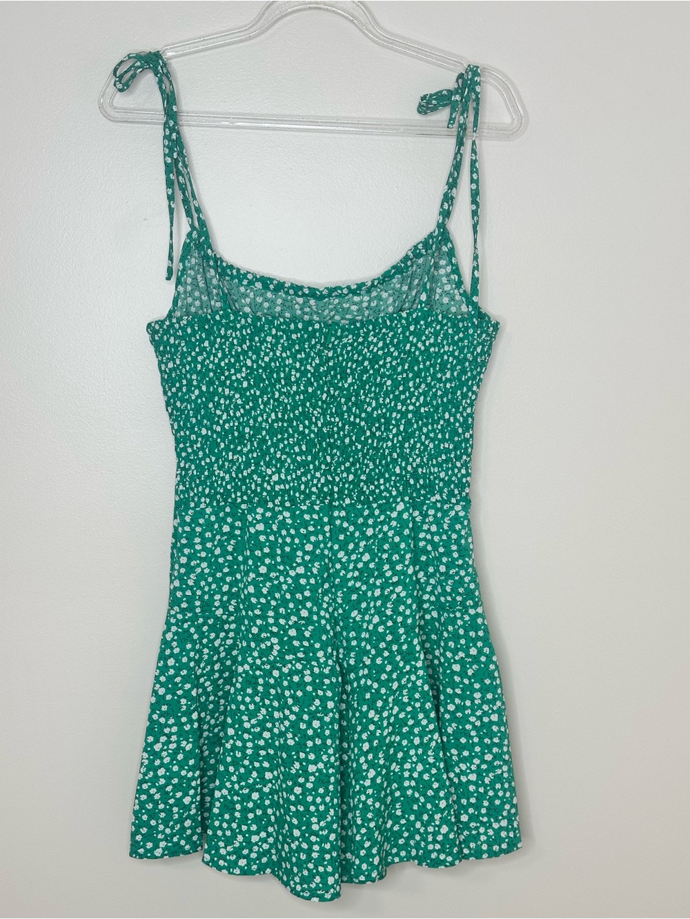 Green Floral Tie Strap Romper Size Small - Picture 2 of 2